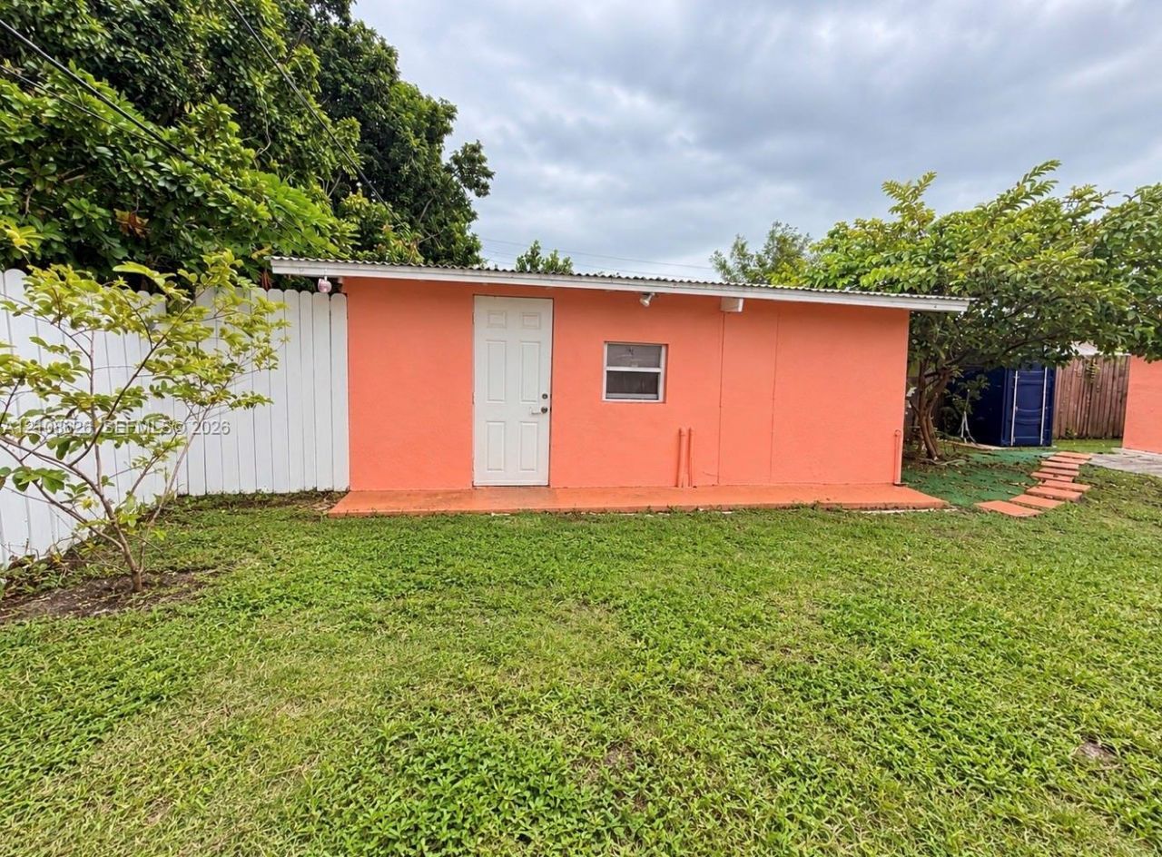 971 NE 156th Ter , North Miami Beach, FL 33162 Photo