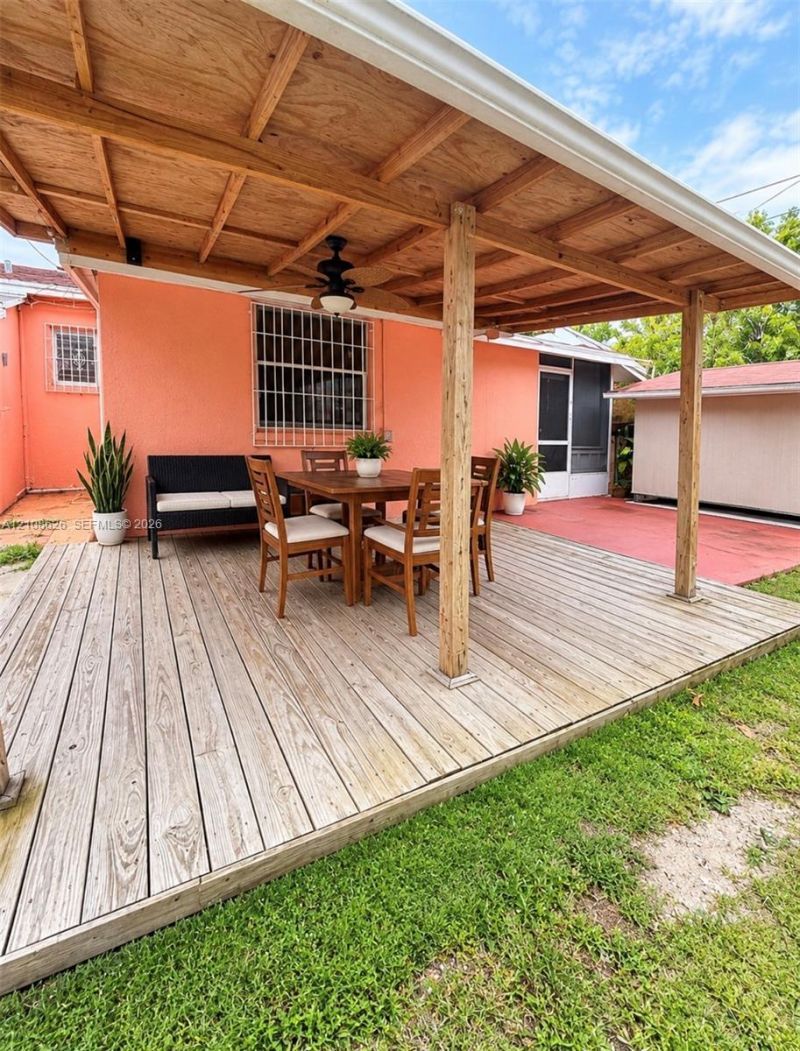 971 NE 156th Ter , North Miami Beach, FL 33162 Photo