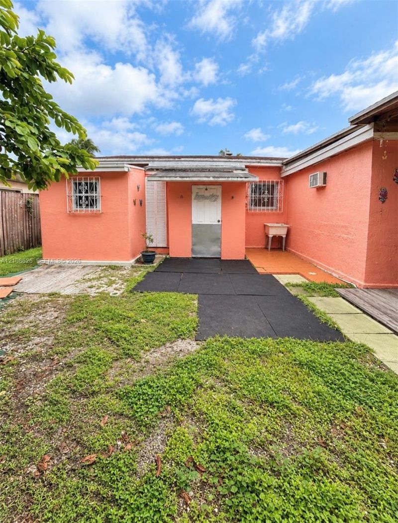971 NE 156th Ter , North Miami Beach, FL 33162 Photo