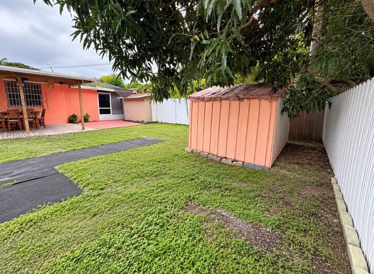 971 NE 156th Ter , North Miami Beach, FL 33162 Photo