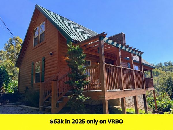 306 Circle Drive N, Gatlinburg, TN 37738
