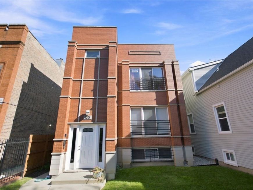 Main Photo