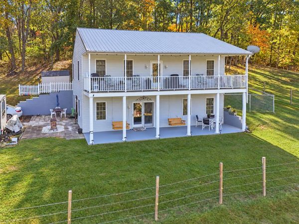 1081 Old Sessler Mill RD, Troutville, VA 24175