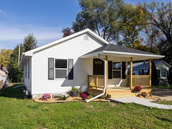 1617 E Road 3, Edgerton, WI 53534