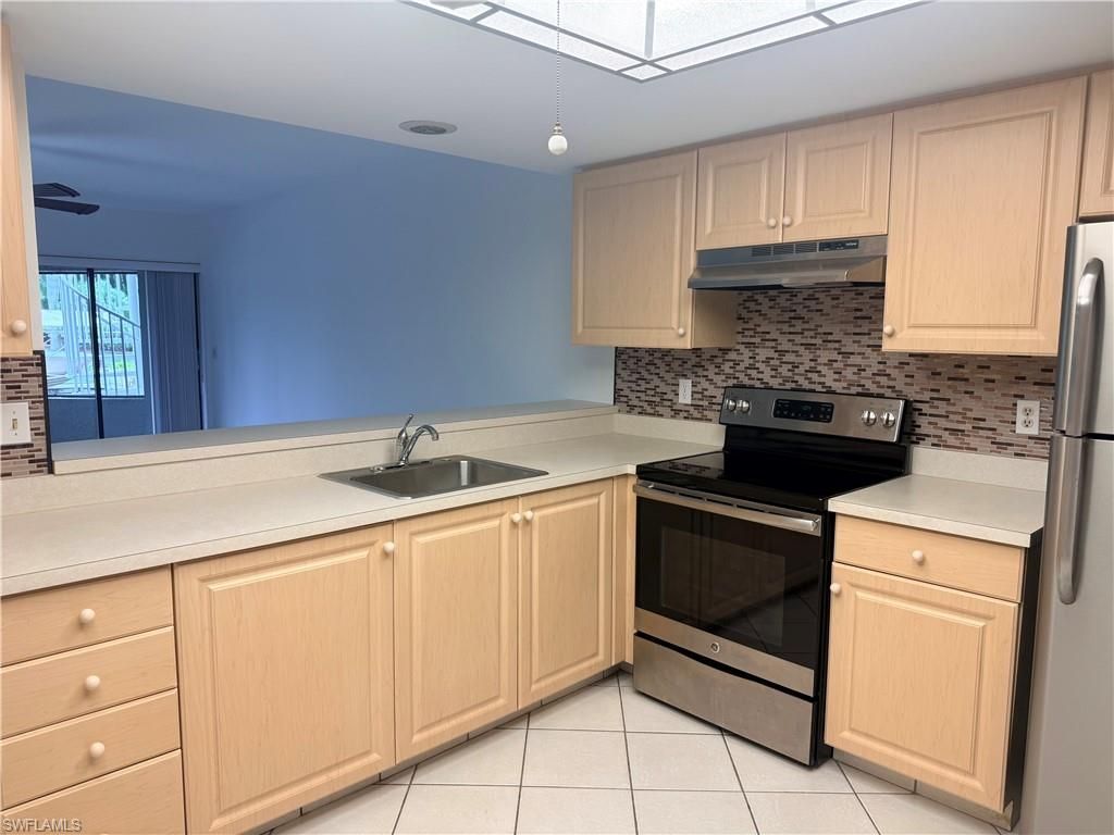 829 SW 47th Ter , Unit 103, Cape Coral, FL 33914 Photo