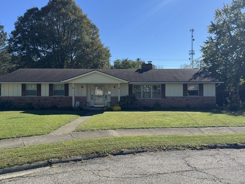 2305 Rebecca Drive, Springfield, OH 45503 Photo 1