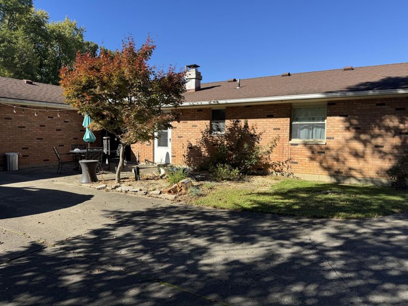 2305 Rebecca Drive, Springfield, OH 45503 Photo 6