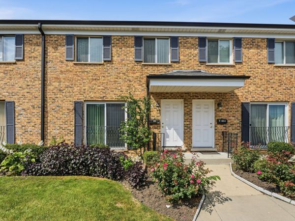 9301 W BALLARD Street , Unit B, Des Plaines, IL 60016
