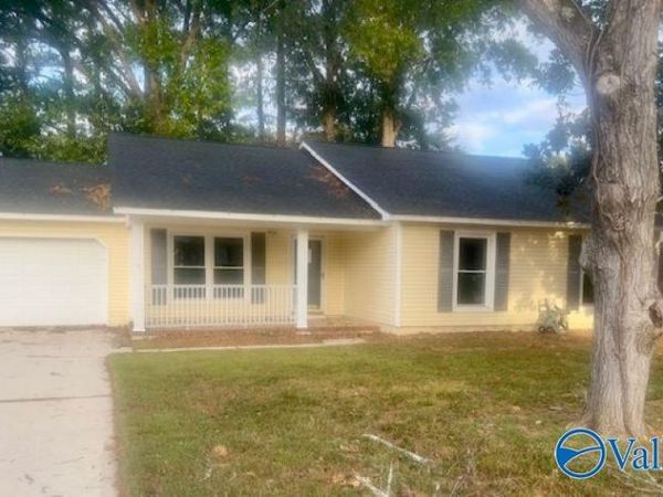 8450 Hogan Drive SE, Huntsville, AL 35802