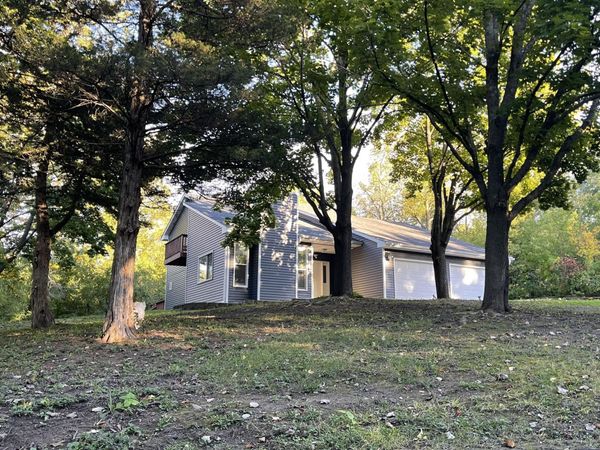 5743 Juneau Lane N, Plymouth, MN 55446
