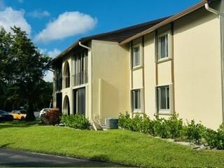 101 Lake Pine Circle, Unit D-2, Greenacres, FL 33463 Photo