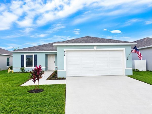 698 SE 25TH Drive, Okeechobee, FL 34974