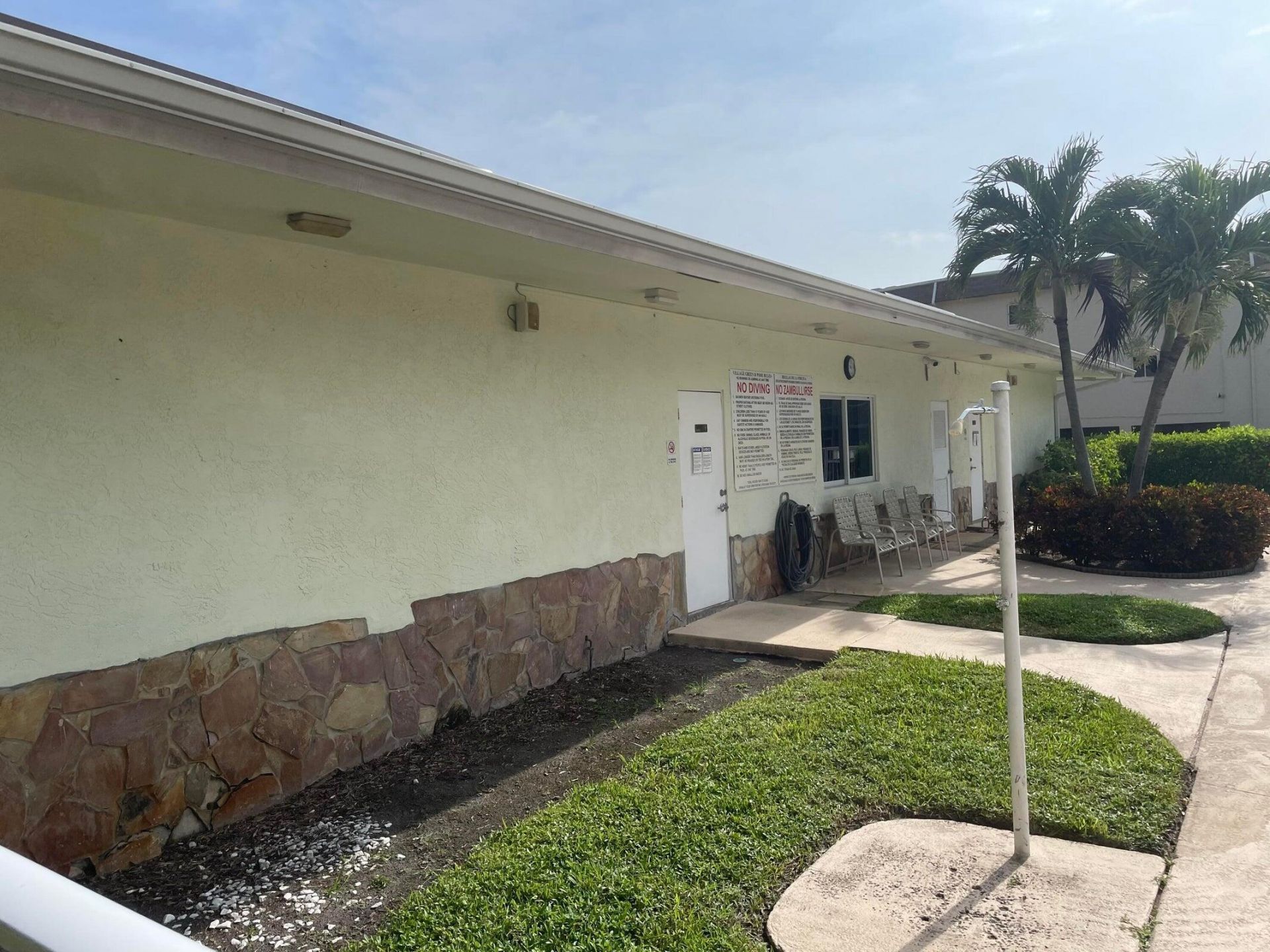700 Village Green Court, Unit 208, Palm Springs, FL 33461 Photo