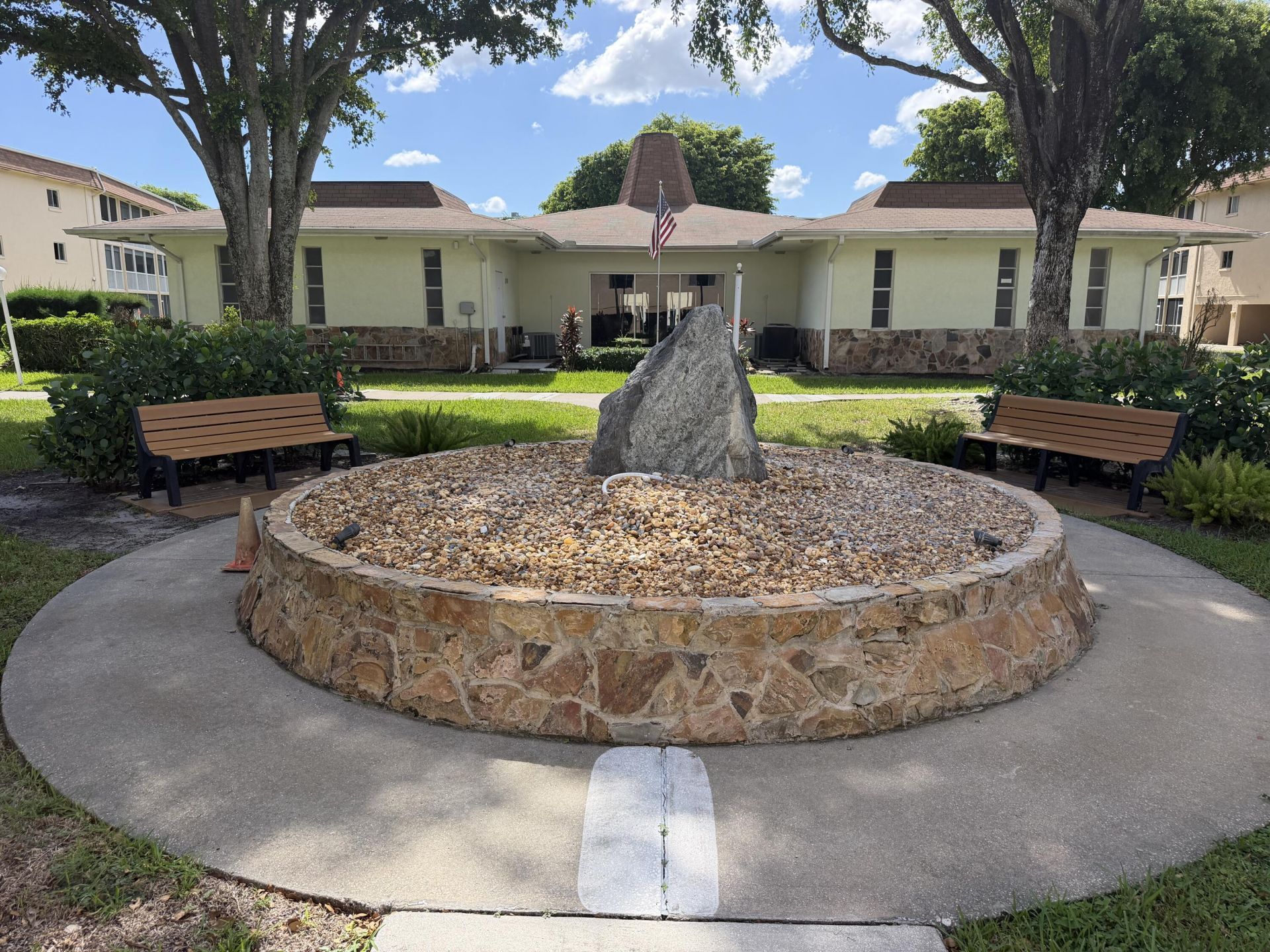 700 Village Green Court, Unit 208, Palm Springs, FL 33461 Photo