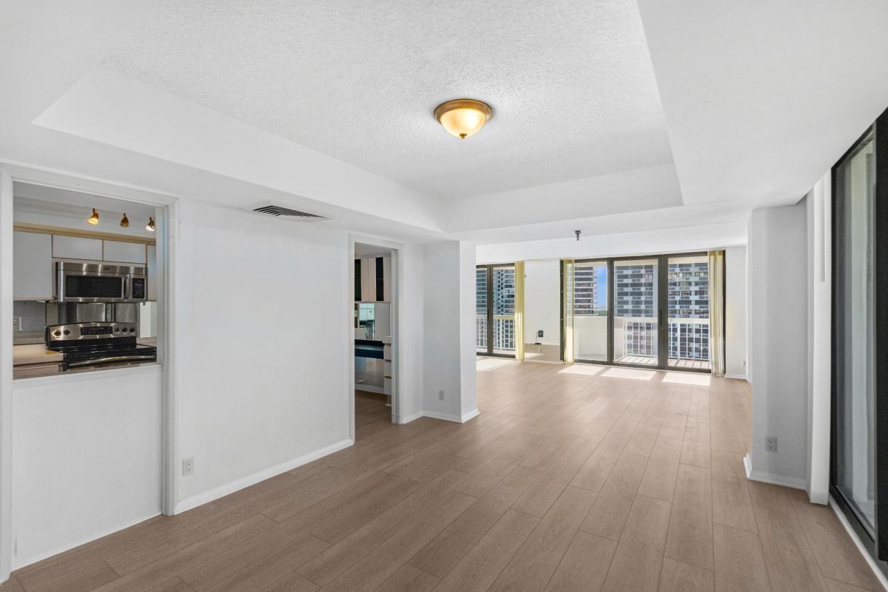 123 Lakeshore Drive, Unit 1543, North Palm Beach, FL 33408 Photo