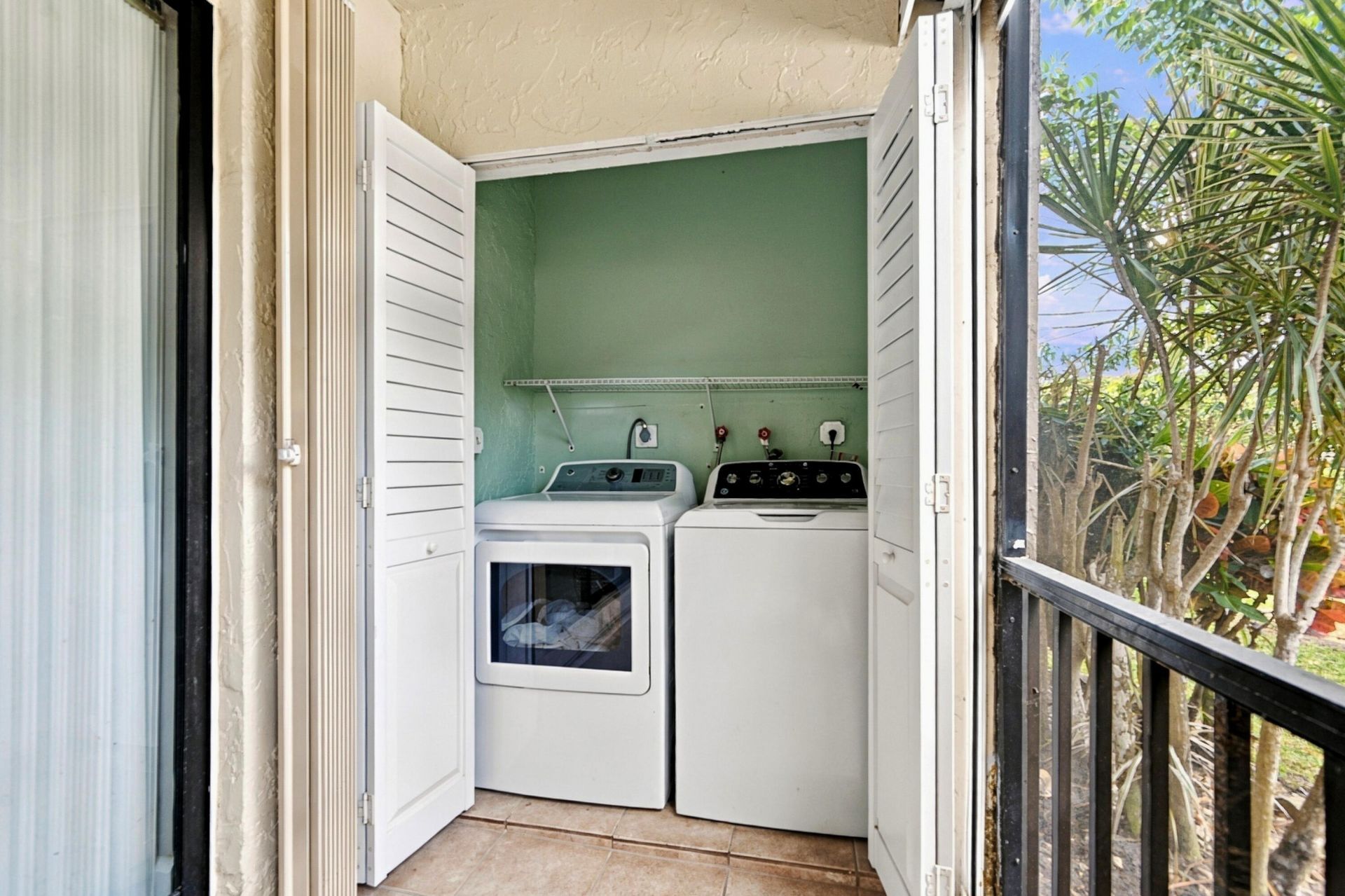 9935 Pineapple Tree Drive, Unit 108, Boynton Beach, FL 33436 Photo