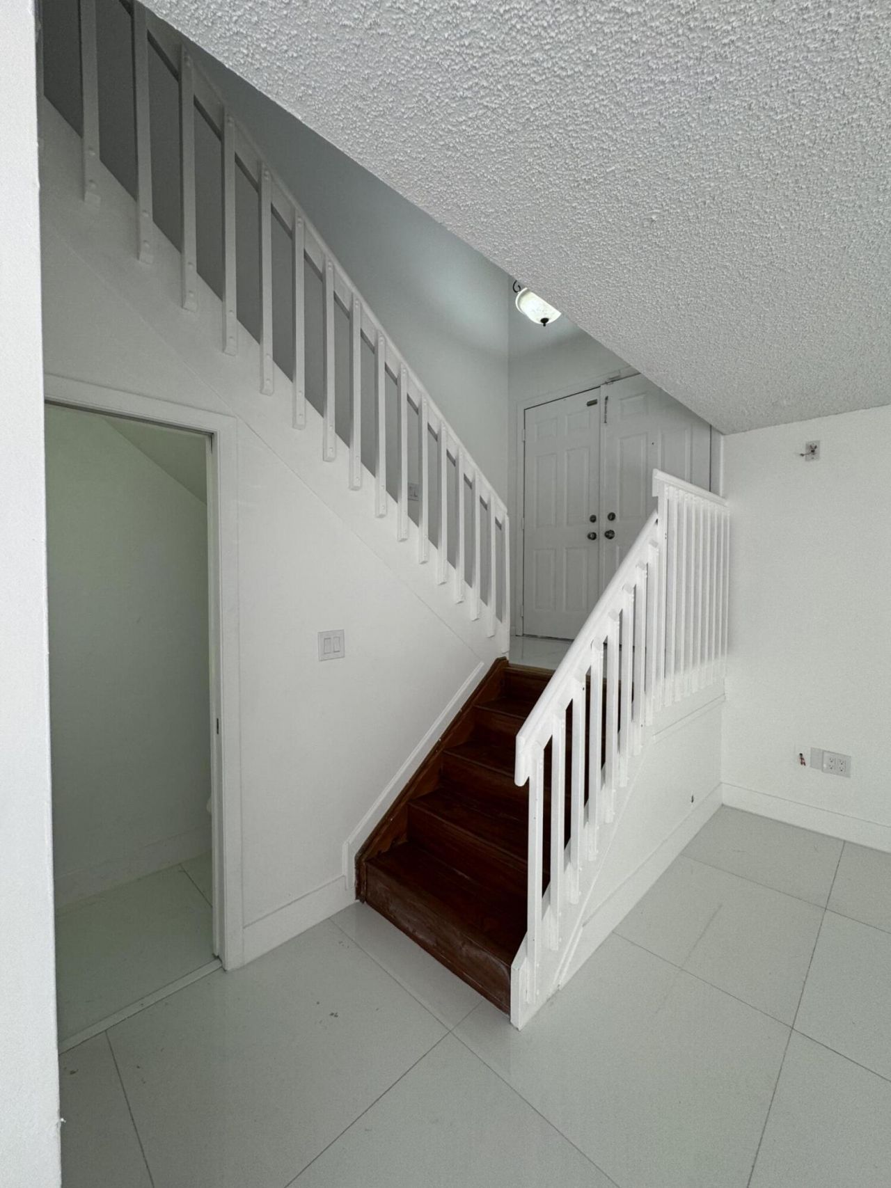4421 SW 72nd Terrace, Davie, FL 33314 Photo