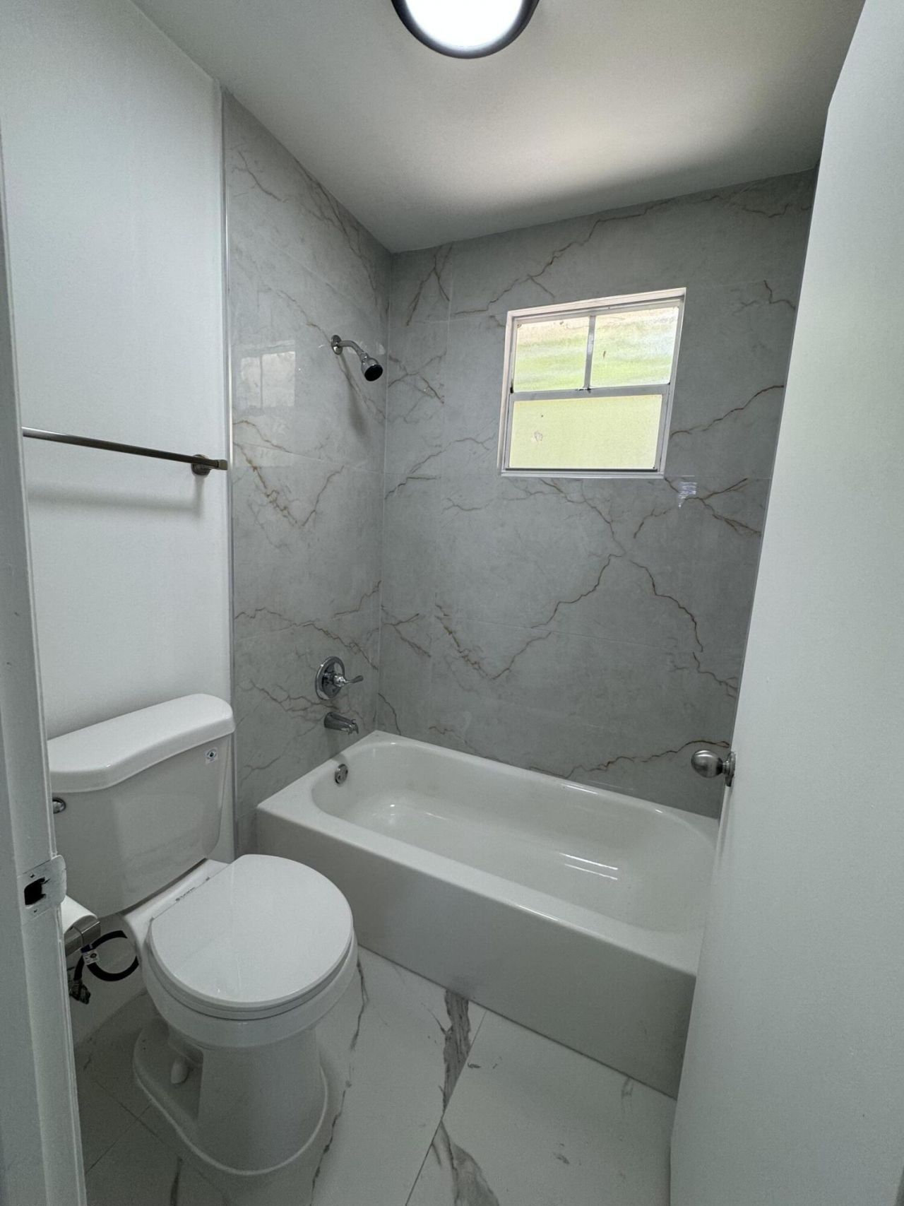 4421 SW 72nd Terrace, Davie, FL 33314 Photo