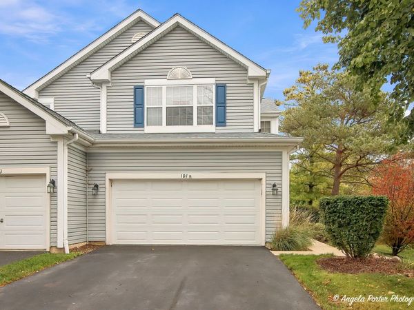 101 Northlight Passe , Unit 101, Lake In The Hills, IL 60156