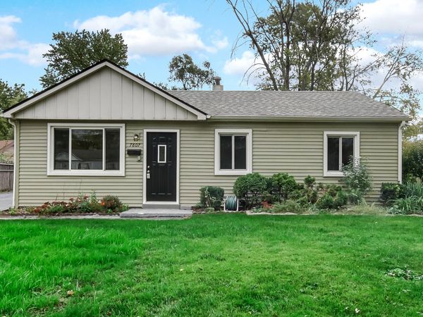 7807 Walnut , Hammond, IN 46324