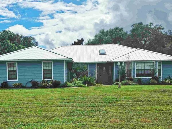 728 N Fischer Circle, Sebastian, FL 32958