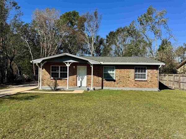 5861 Avondale Rd, Pensacola, FL 32526