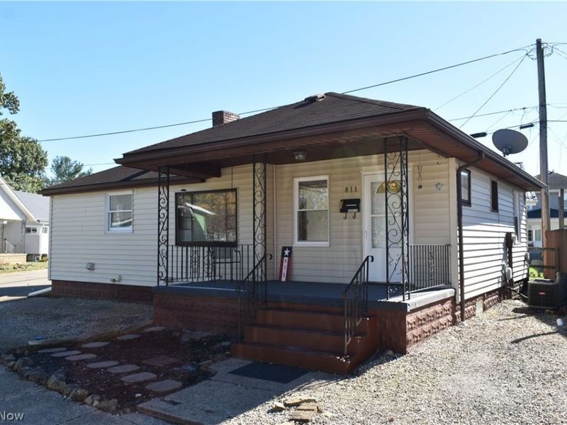811 Grandview Avenue, Coshocton, OH 43812 Photo 2