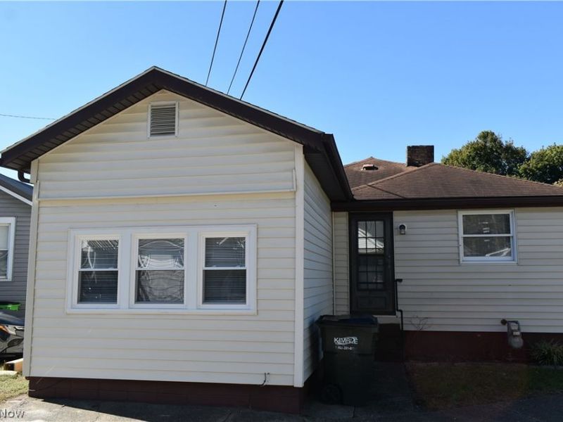 811 Grandview Avenue, Coshocton, OH 43812 Photo 3