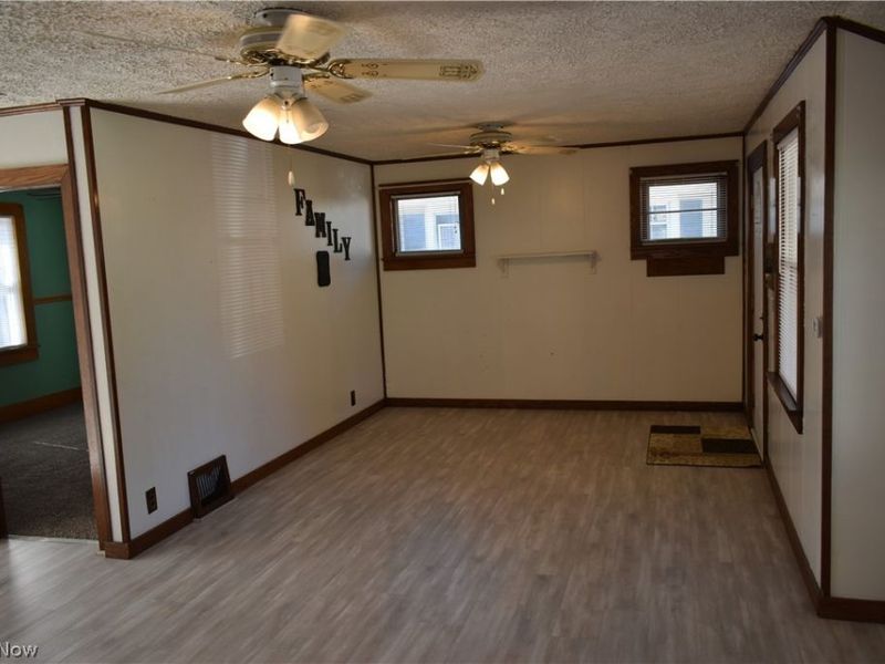 811 Grandview Avenue, Coshocton, OH 43812 Photo 7