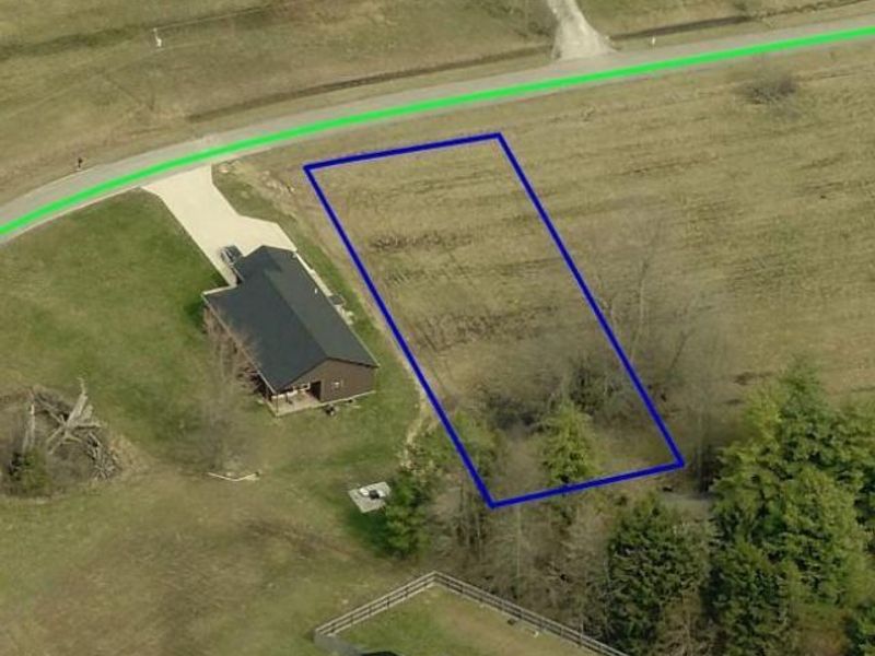 276 Iriquois Drive, Franklin Township, OH 45171 Photo 2