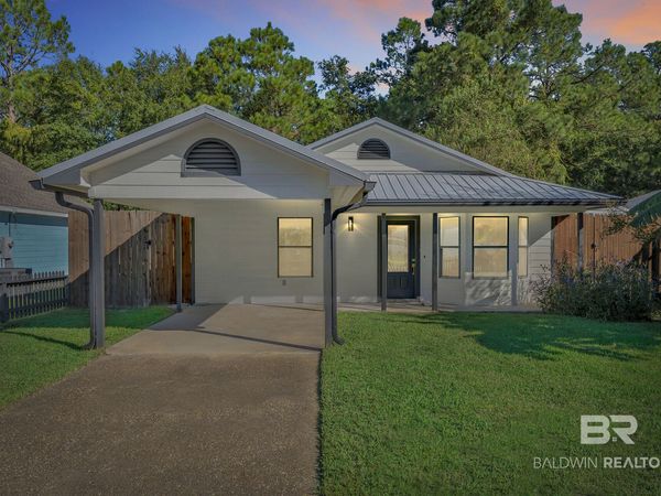 424 Palmetto Court, Gulf Shores, AL 36542