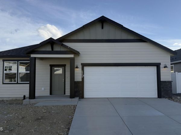 2646 N Andromeda St , Post Falls, ID 83854