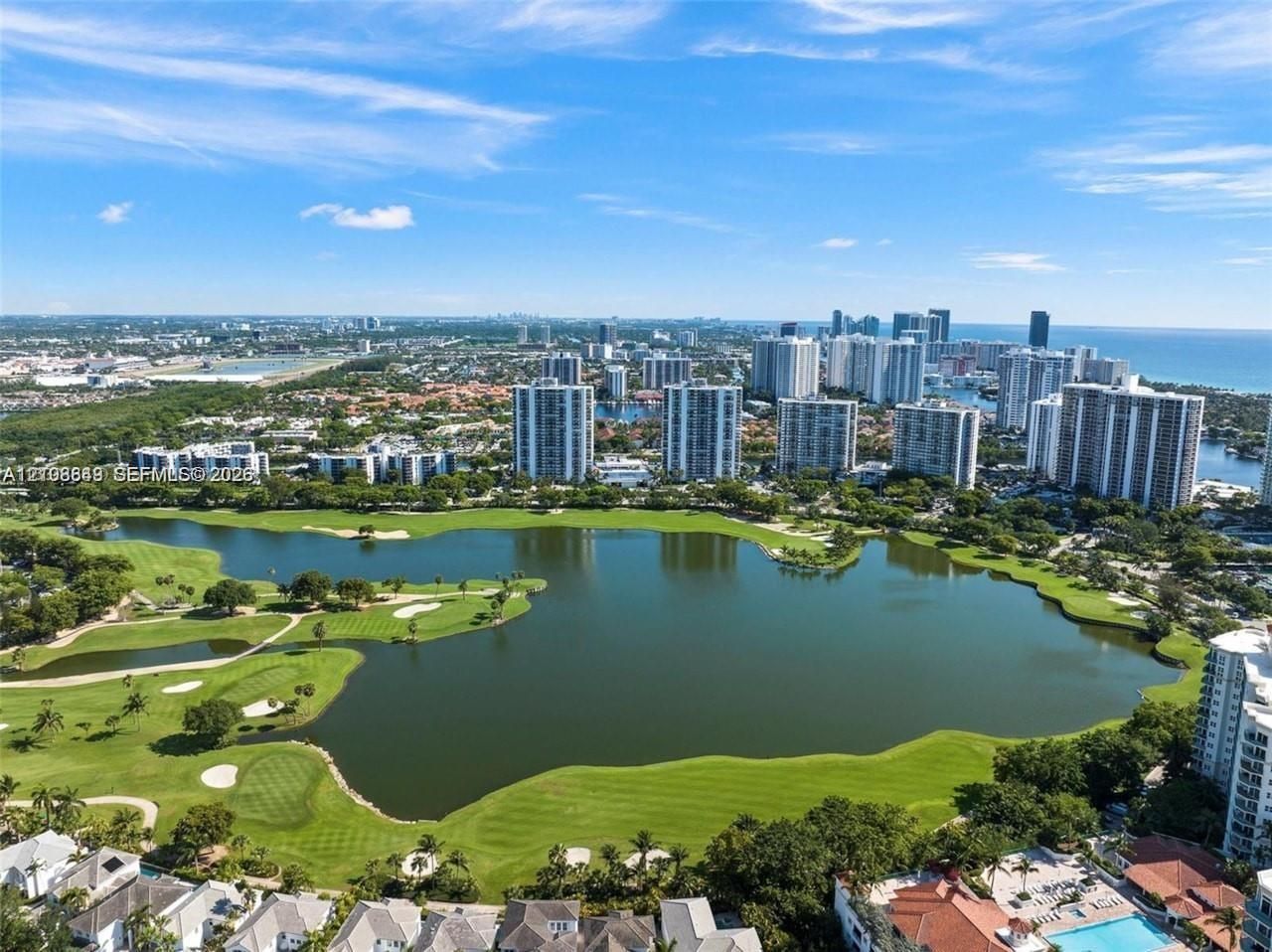 20165 NE 39 Pl , Unit 403, Aventura, FL 33180 Photo