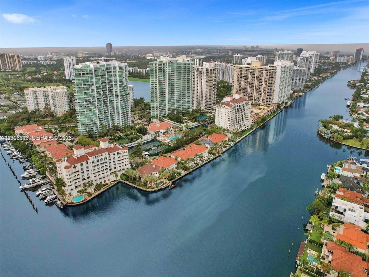 20165 NE 39 Pl , Unit 403, Aventura, FL 33180 Photo