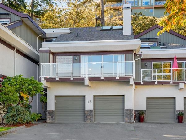 1063 Valewood Trail , Unit #16, Saanich, BC V8X 5G5