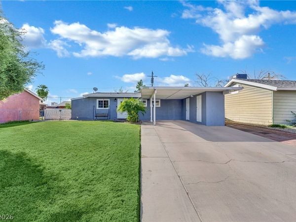 2004 E Wendell Avenue, Las Vegas, NV 89101