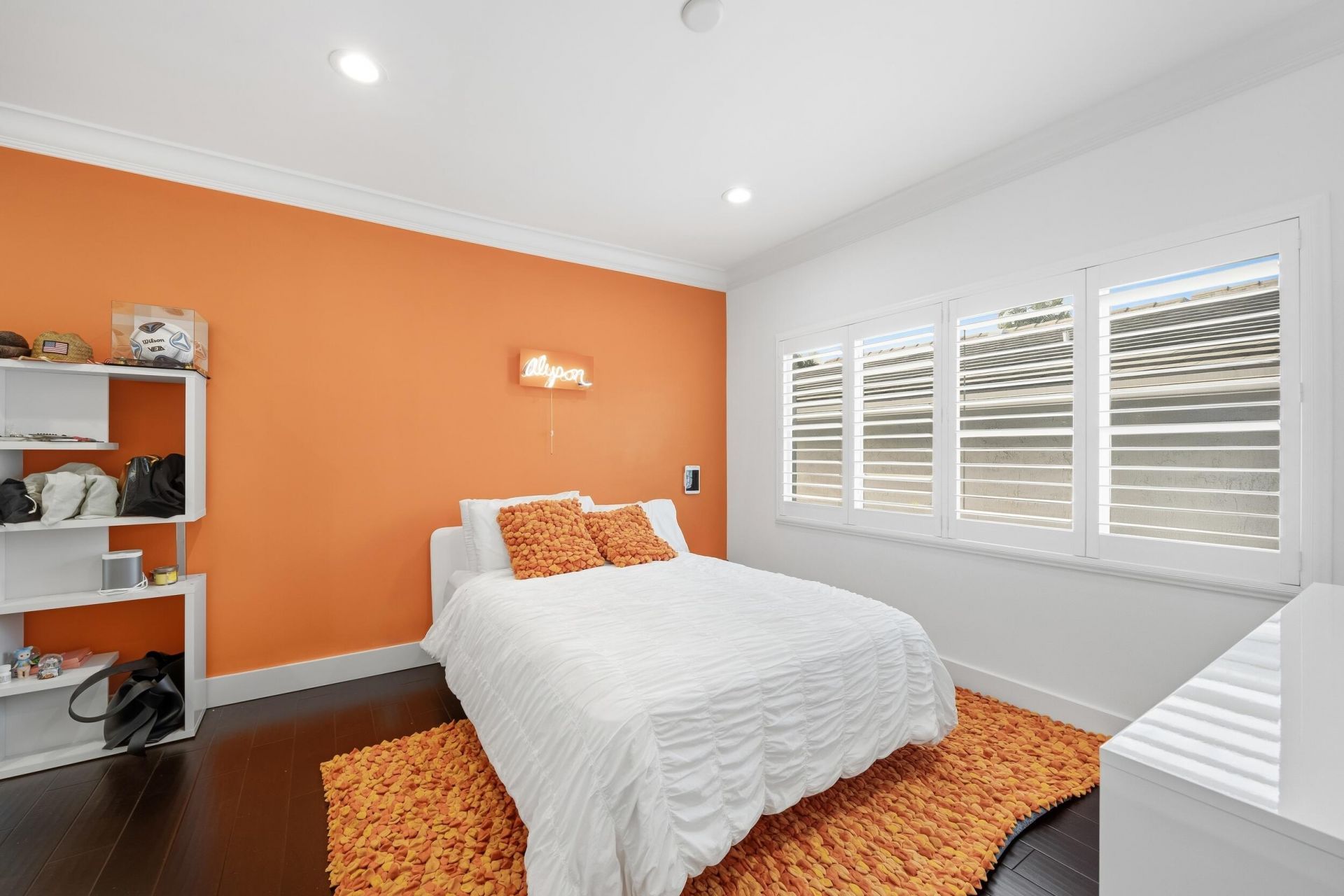 16430 NE 30th Avenue, North Miami Beach, FL 33160 Photo