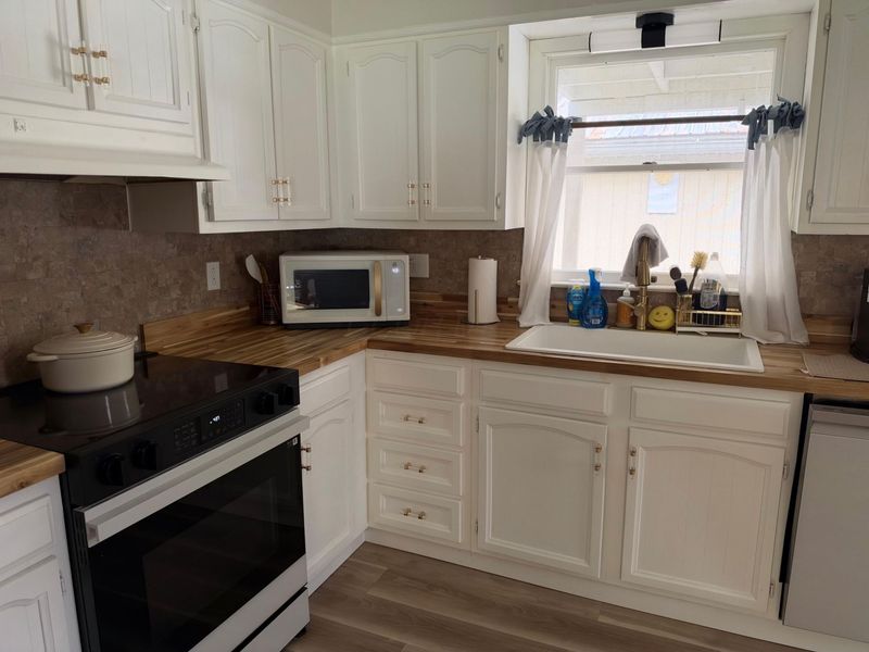 8875 Main Street SE, Corning, OH 43730 Photo 12