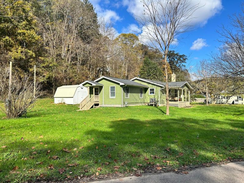8875 Main Street SE, Corning, OH 43730 Photo 2