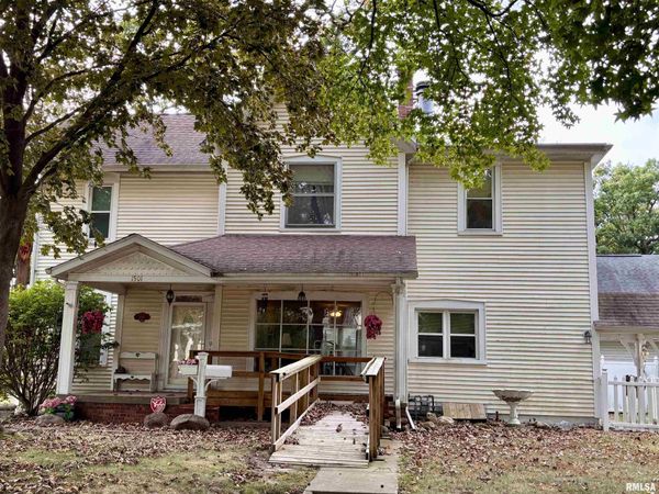 1501 N 4TH Street, Springfield, IL 62702