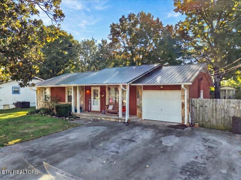 1040 Brantley Drive, Knoxville, TN 37923 Main Photo