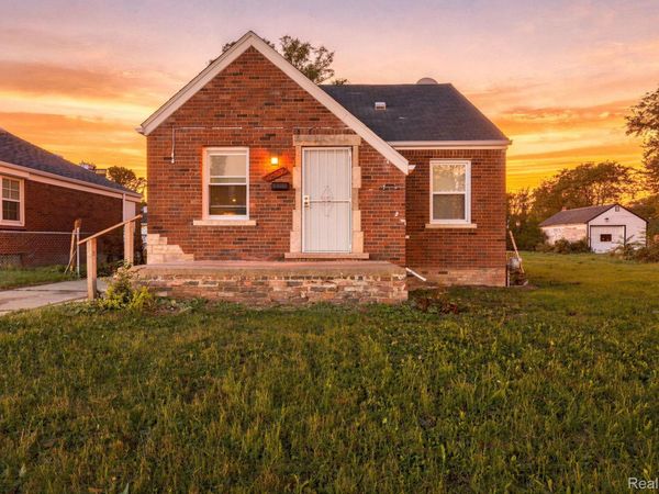 15300 Faircrest Street , Detroit, Mi 48205