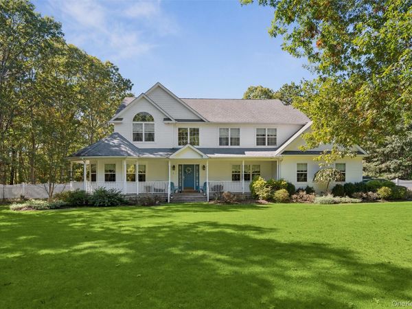 175 Clancy Road , Manorville, NY 11949