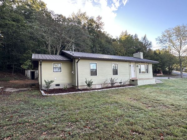 5126 Rock Creek Rd, Tullahoma, TN 37388