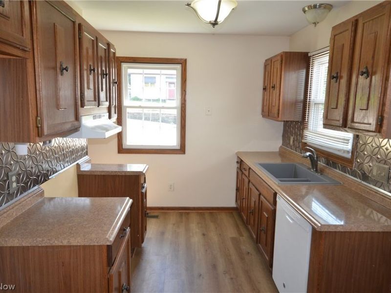 458 Sieber Avenue, Akron, OH 44312 Photo 12