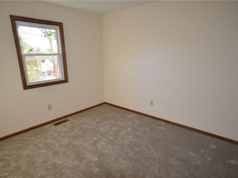 458 Sieber Avenue, Akron, OH 44312 Photo 18