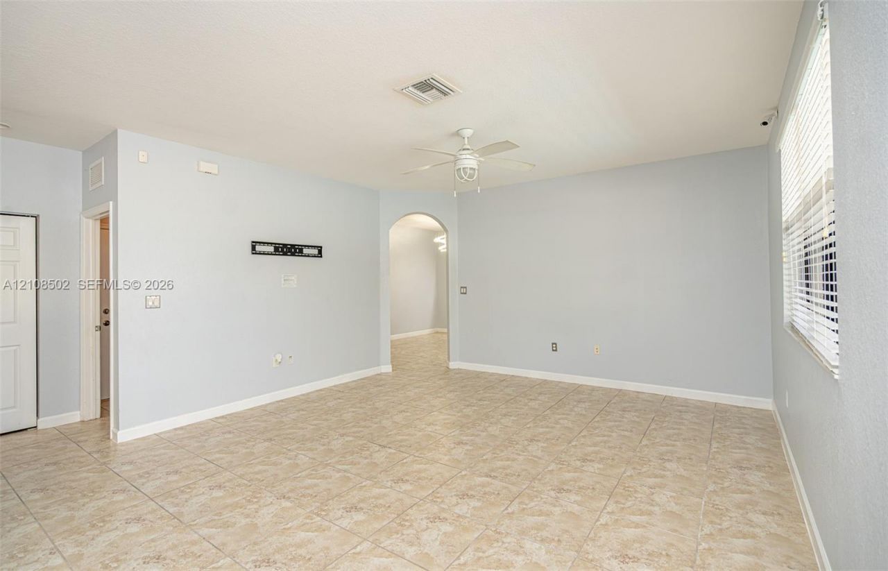 180 NE 26th Ave , Homestead, FL 33033 Photo