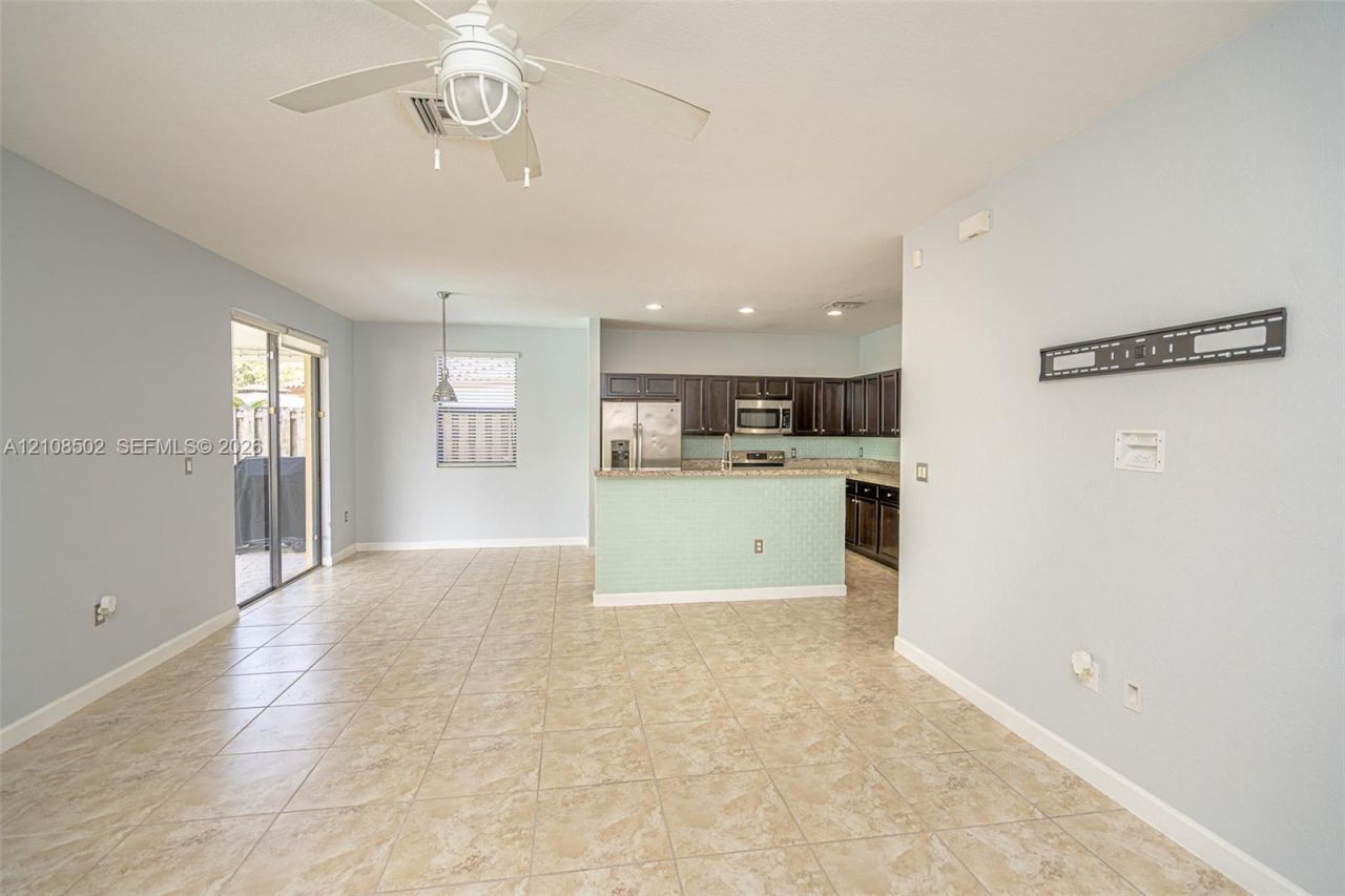 180 NE 26th Ave , Homestead, FL 33033 Photo