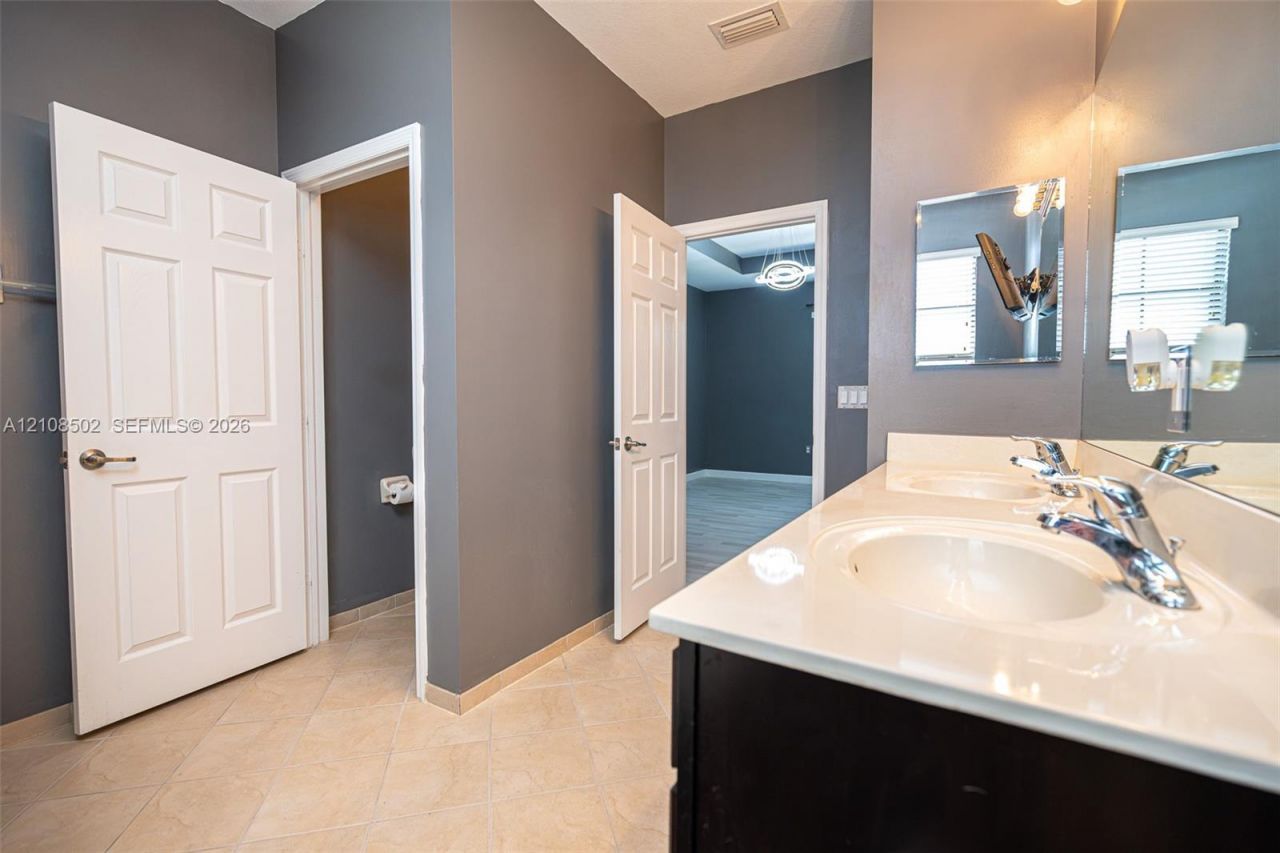 180 NE 26th Ave , Homestead, FL 33033 Photo