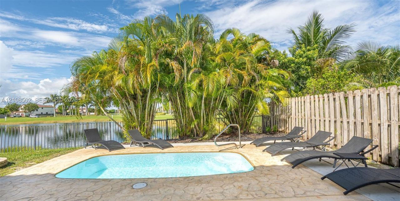 180 NE 26th Ave , Homestead, FL 33033 Photo